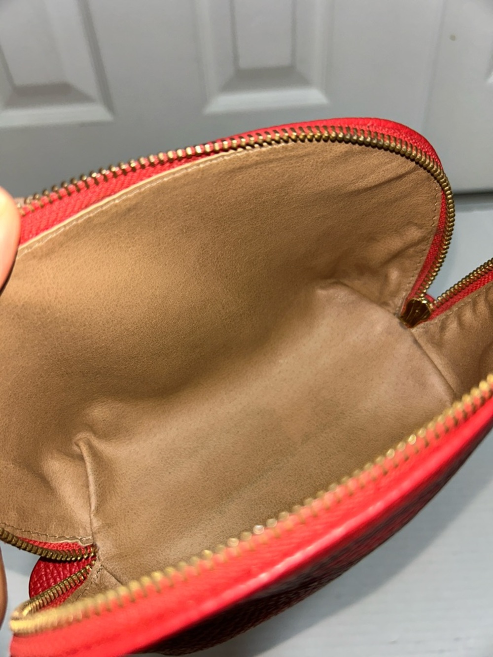 CUYANA Red Pebbled Leather Travel Make up Pouch - Picture 7 of 8